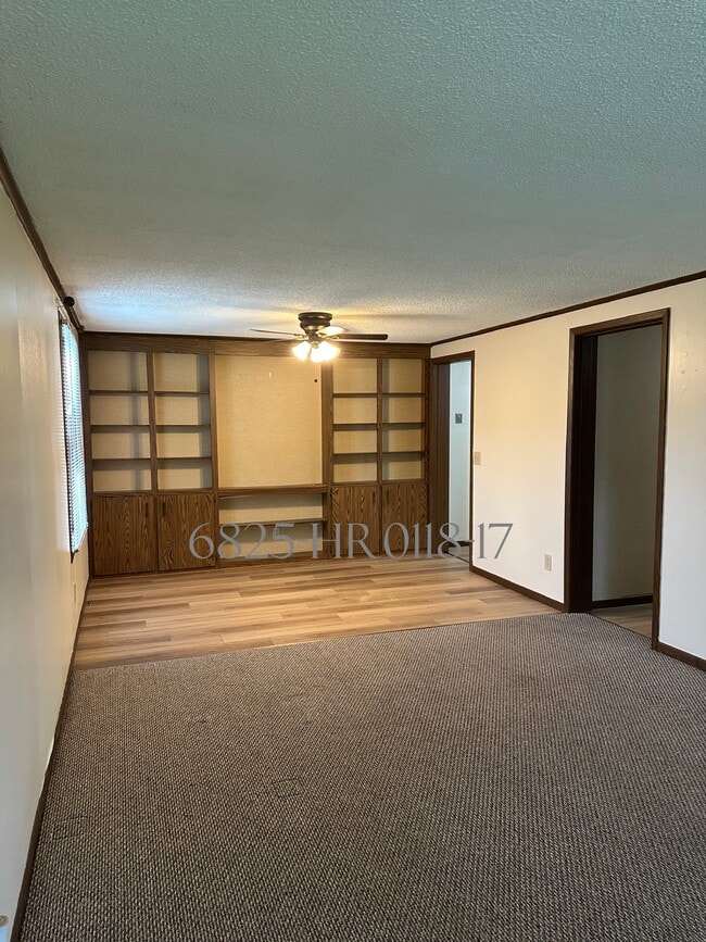 Building Photo - 1736 Sunapple Way Unit 1736 Sunapple Way