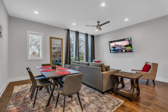 Photo - 516 27th Ave N Unit ID1038537P