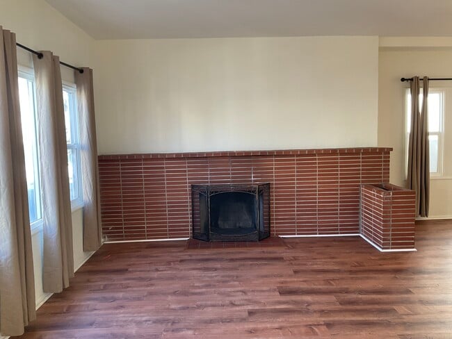 Photo - 438 Perkins St Unit 438