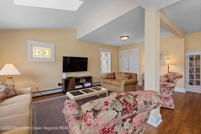 113 Beacon Blvd