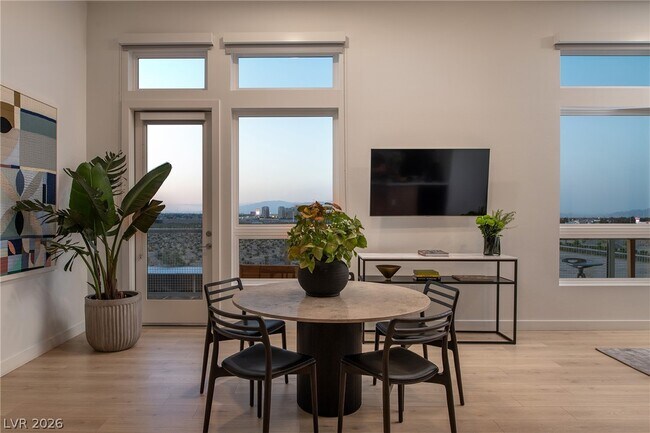 Building Photo - 11055 S Las Vegas Blvd Unit 3004