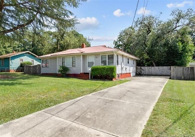 Photo - 909 Sandalwood Dr