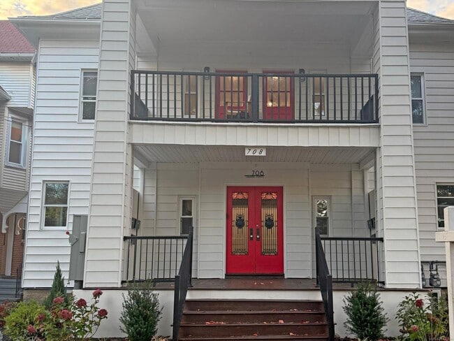 Photo - 708 Orange St