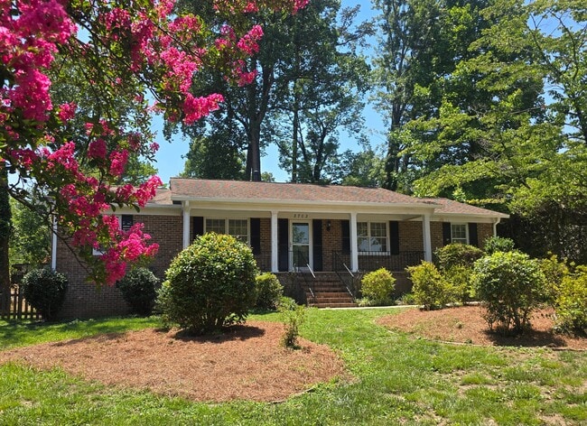 Building Photo - 3703 Hickory Hill Dr