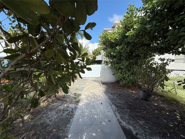 Photo - 2311 NW 15th St Unidad B