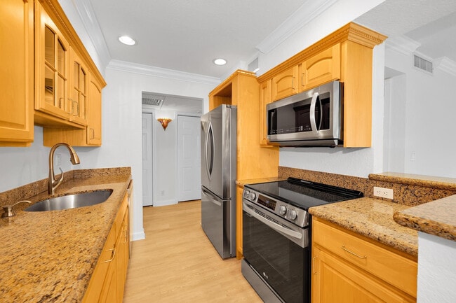 Photo - 1515 E Broward Blvd Unit 227