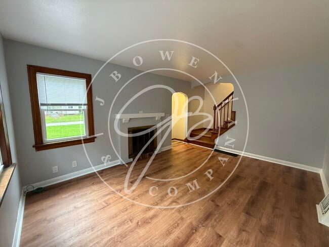930 Secor Rd