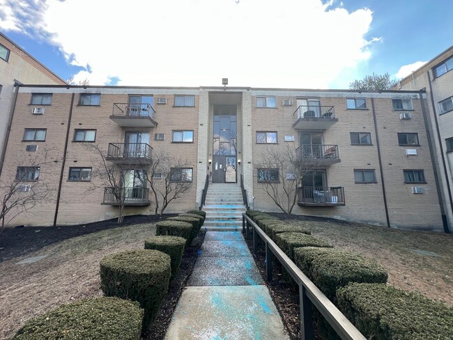 Luxurious 1-Bedroom Condo at Haverford Hil... - Luxurious 1-Bedroom Condo at Haverford Hil...