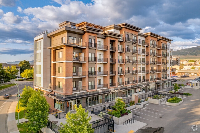 Building Exterior - The Woods at Willow Park