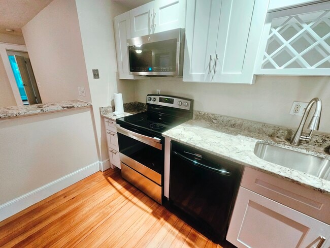 Photo - 39 South St Unit 4