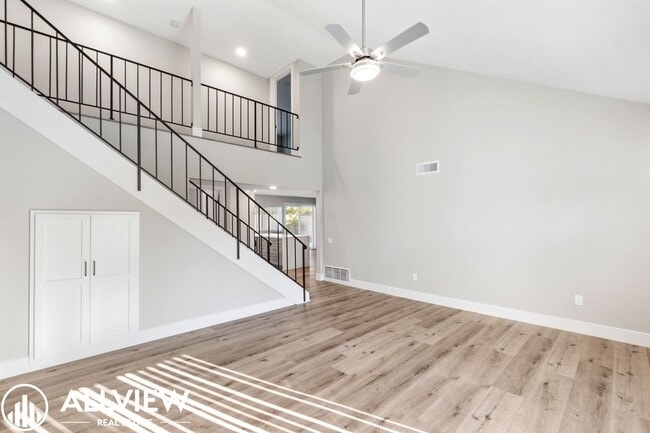 Photo - 20542 Kelvingrove Ln