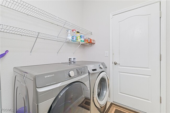 Building Photo - 2727 Via Piazza Loop Rental