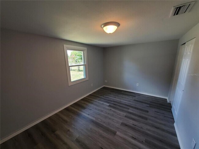 Photo - 2170 Sylvester Rd