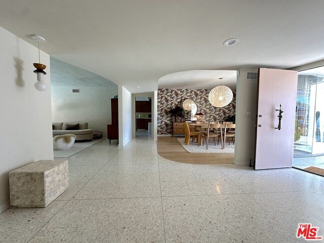 Photo - 6414 Senford Ave