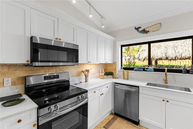 Photo - 1457 SE 7th St