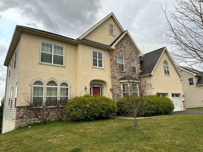 605 Sunflower Cir