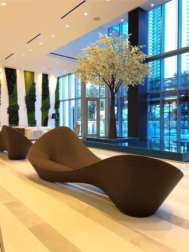 Photo - 851 NE 1st Ave Unit 3904