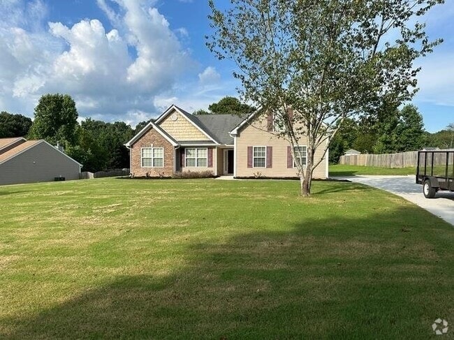 Building Photo - 605 McDowell Ln Rental