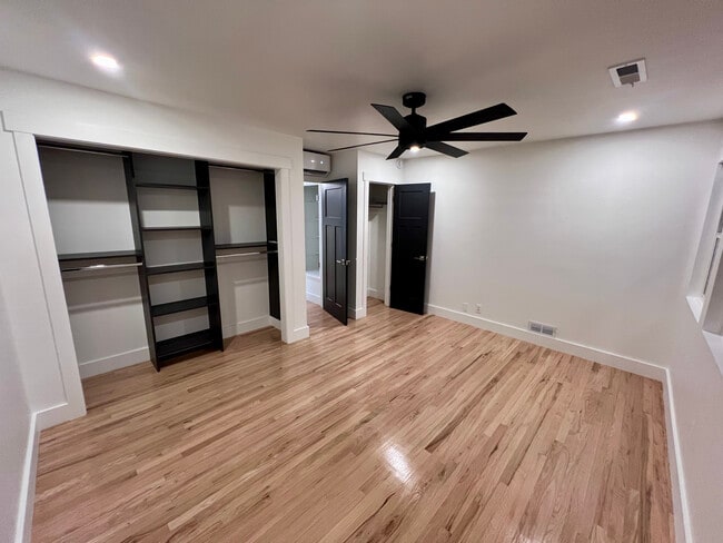 Photo - 214 W 7th St