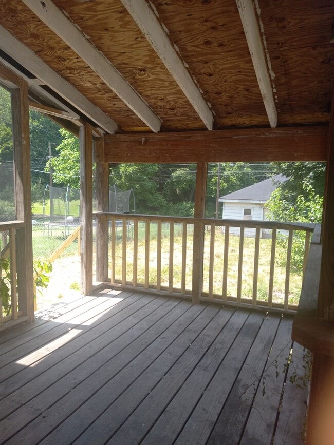 Photo - 118 S 2nd St