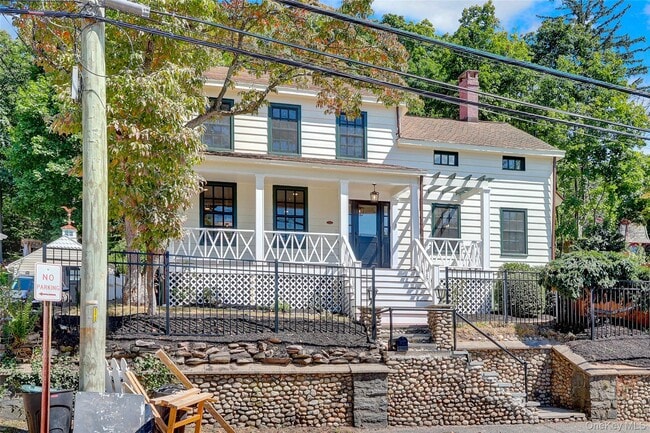 Building Photo - 324 Woodbine Ave Rental