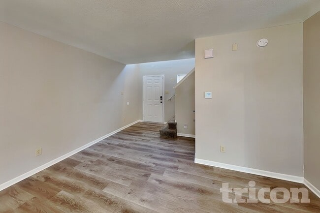7629 Mansfield Way