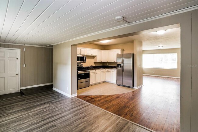 Photo - 216 Westover St