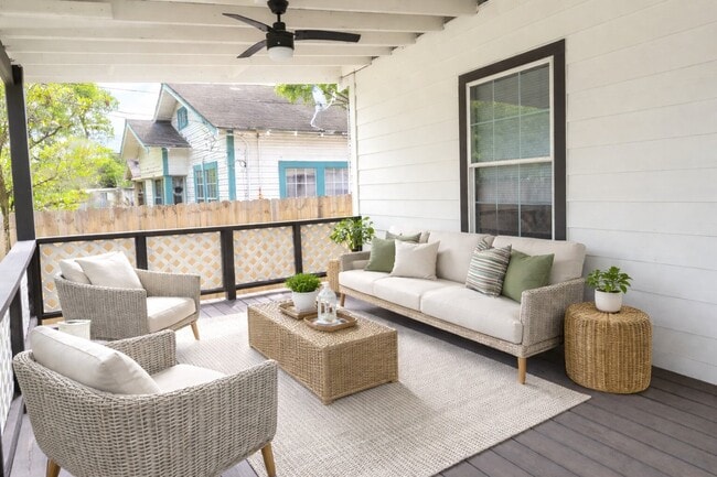 Photo - 5108 Clay St