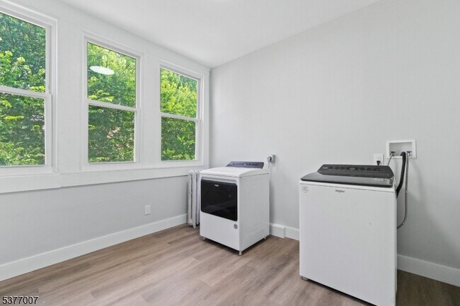 Photo - 114 Littleton Ave