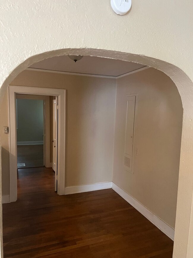 Photo - 1 bed, 1 bath unit in Vollintine Evergreen Historic District