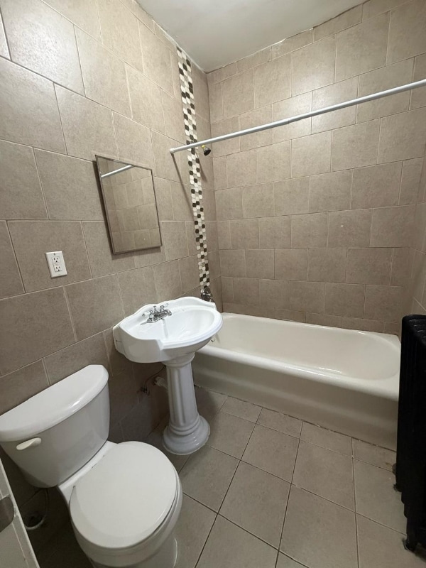 Photo - 210 Roseville Ave