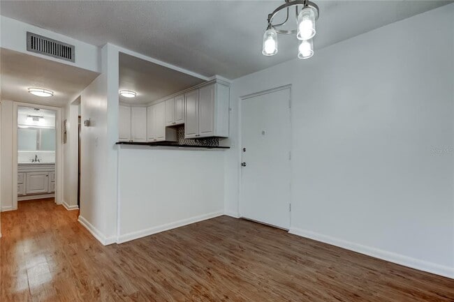 Photo - 2302 S Manhattan Ave Unit 310