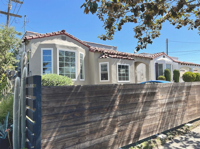 Photo - 3467 W 71st St