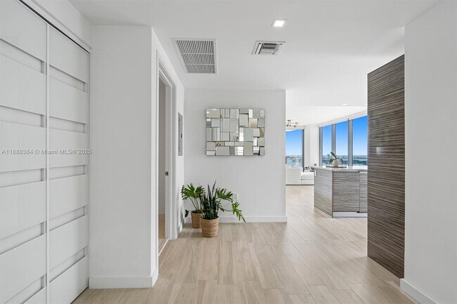 Photo - 460 NE 28th St Unit 3508