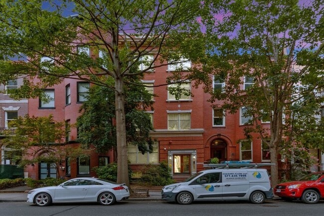 Building Photo - 1737 P St NW Rental