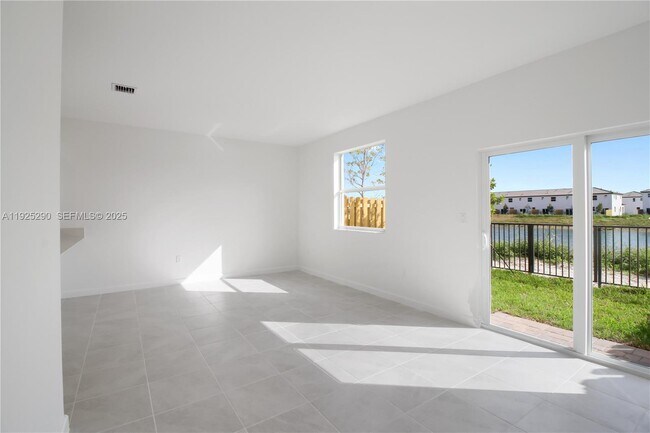 Photo - 2747 SE 25th Ave