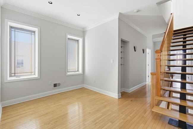 Photo - 3021 E Baltimore St