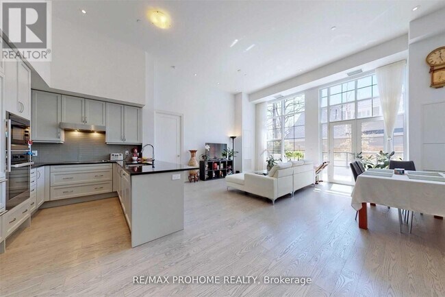 Photo - 20 Fred Varley Dr Unité 108