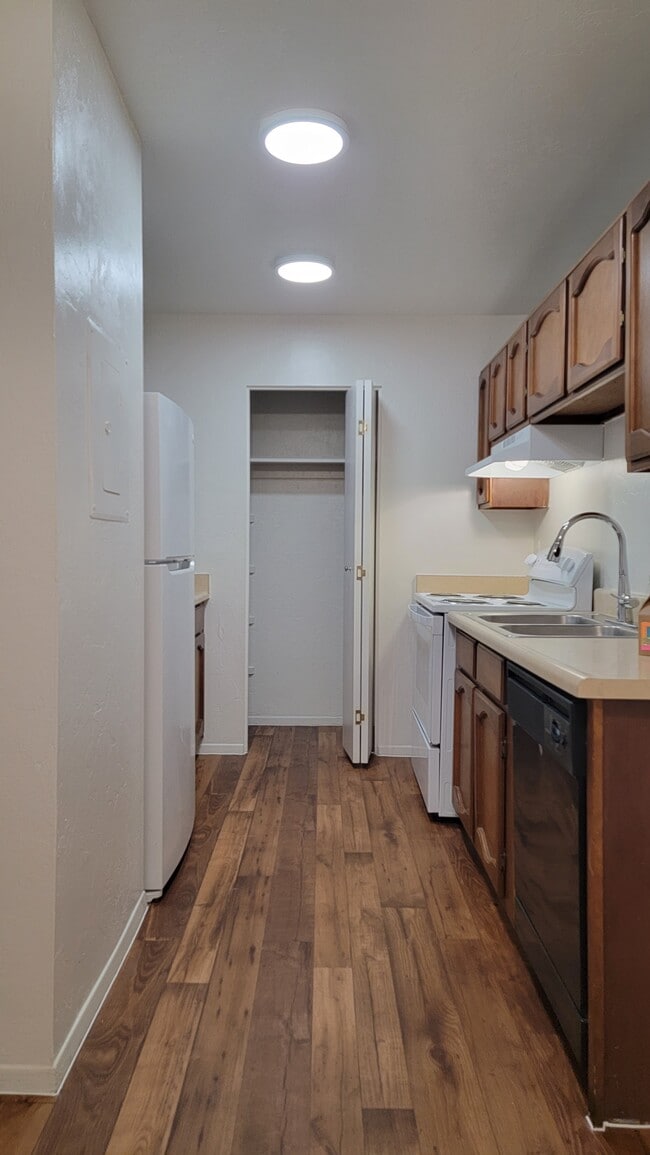 Pantano Villas Apartments