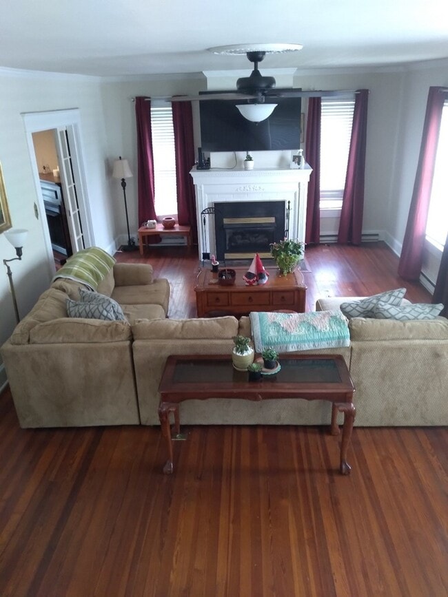 Photo - 28414 Woodland Ave