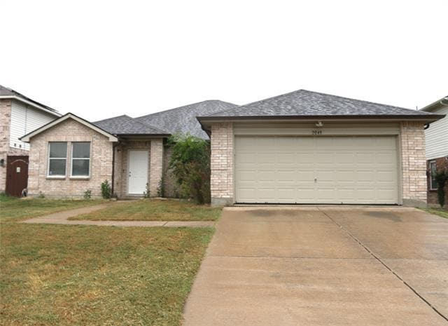 Photo - 2048 Crosbyton Ln