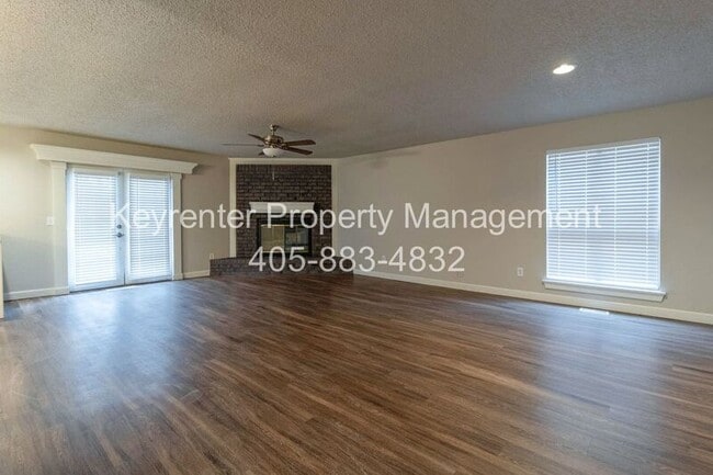 Photo - 732 Westridge Ct