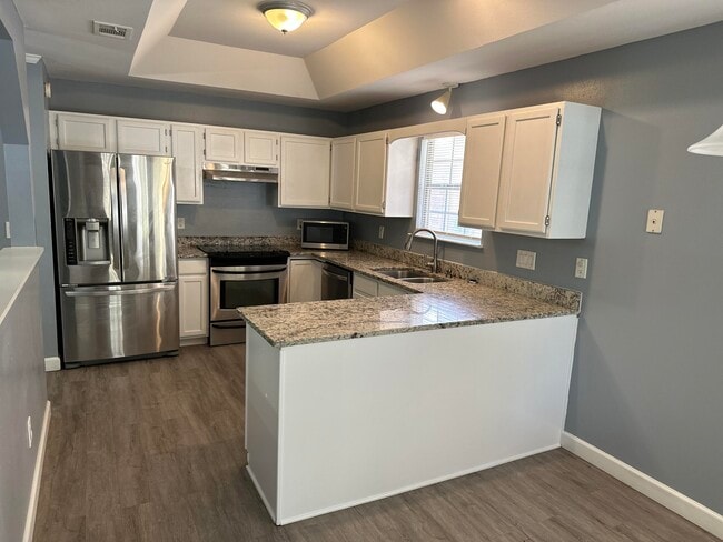 Photo - 114 Wright Cir