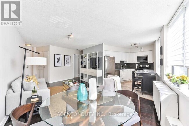 Photo - 250 Queens Quay W Unit 206