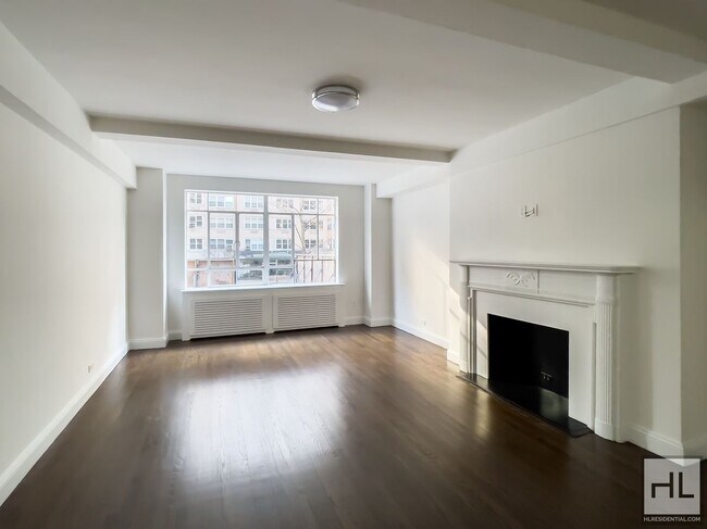 Photo - FIFTH AVENUE Unit 5D