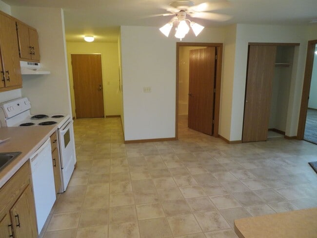 Photo - 606 W State St Unit 606 Apt#3