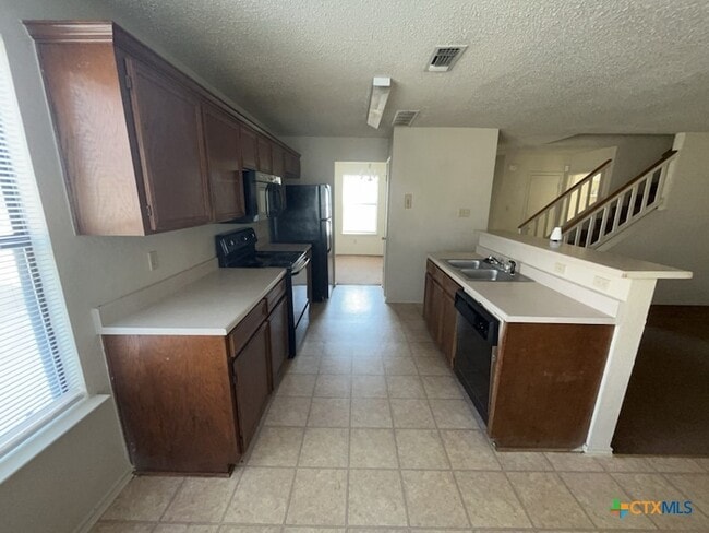 Photo - 2607 Schulze Dr