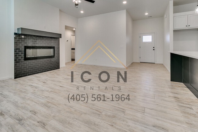 Photo - 809 S 2nd St