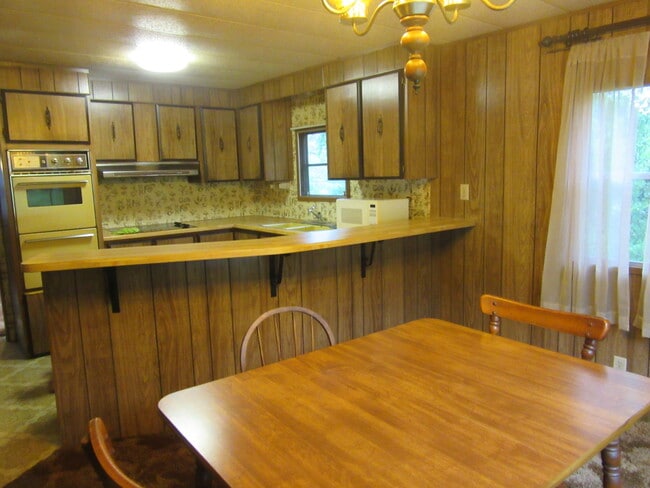 Photo - 12 Circle Dr