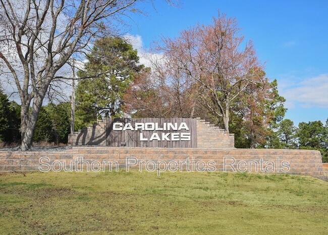 Photo - 24 Nassau Ln